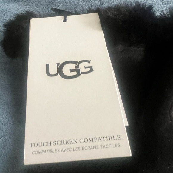 Women Ugg gloves - Picture 3 of 4